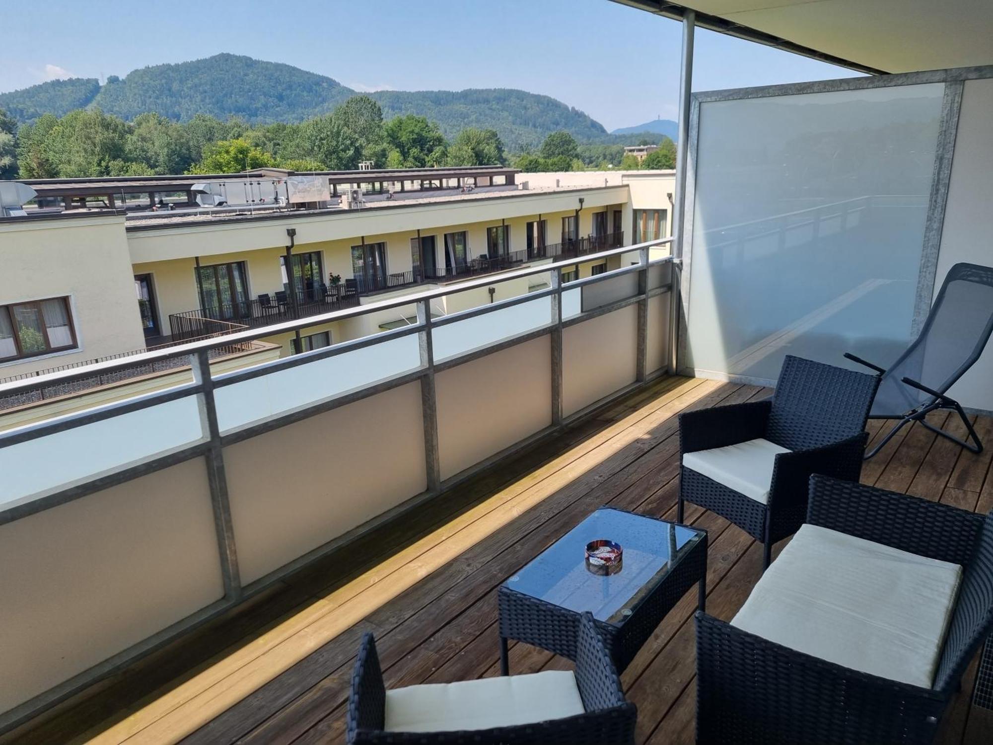 Traumapartment Neben Universitaet Und Lakeside In Klagenfurt Am Woerthersee ! Esterno foto